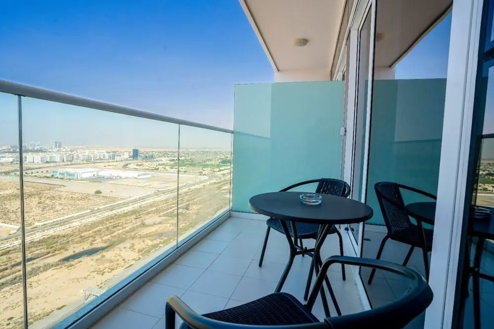 Дубай: Tanin - Studios at Damac Hills Carson Tower C