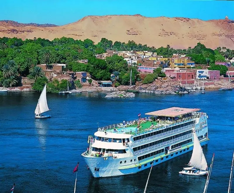 Луксор: Sunrise Mahrousa Cruise 4&7 Nights From Luxor