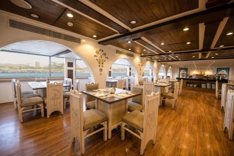 Луксор: Sunrise Mahrousa Cruise 4&7 Nights From Luxor