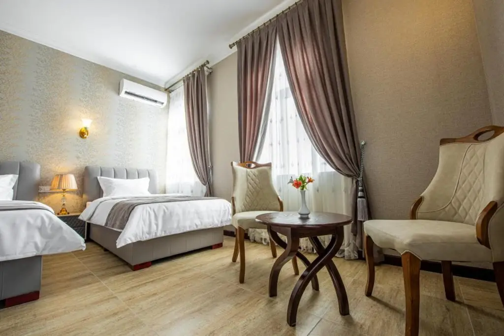Ташкент: Emerald Hotel Tashkent