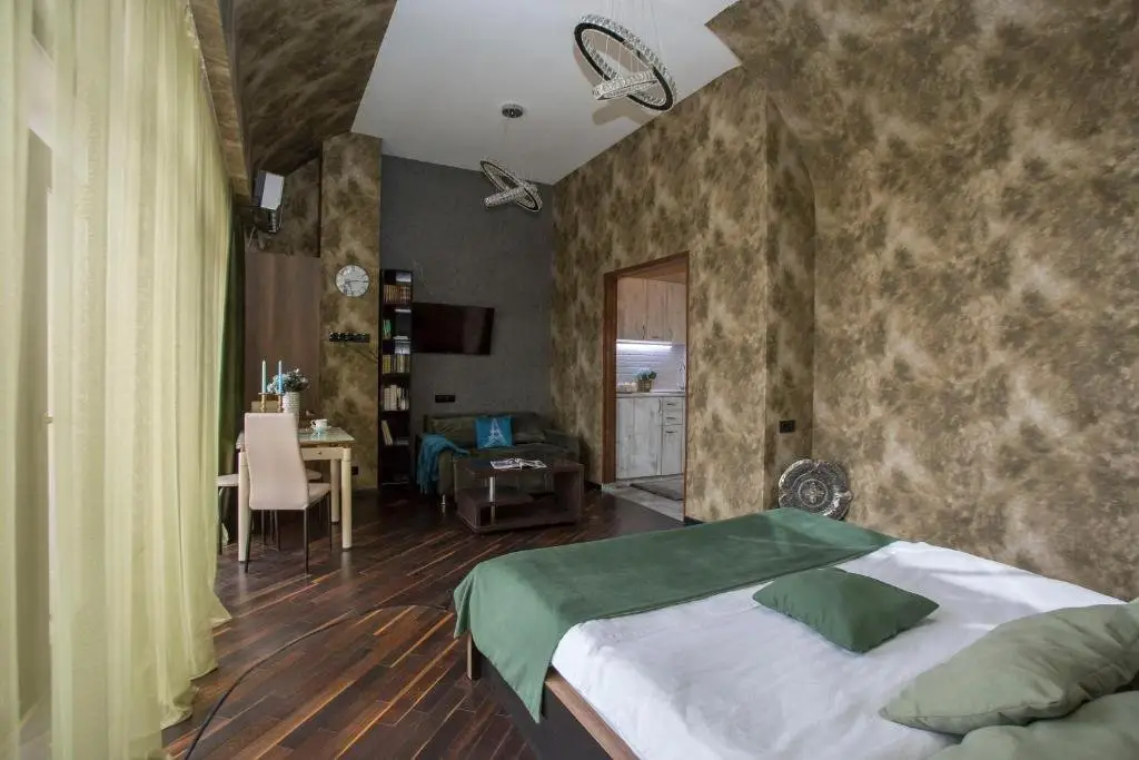 Тбилиси: Proper Apartments Classy Studio Amazing view