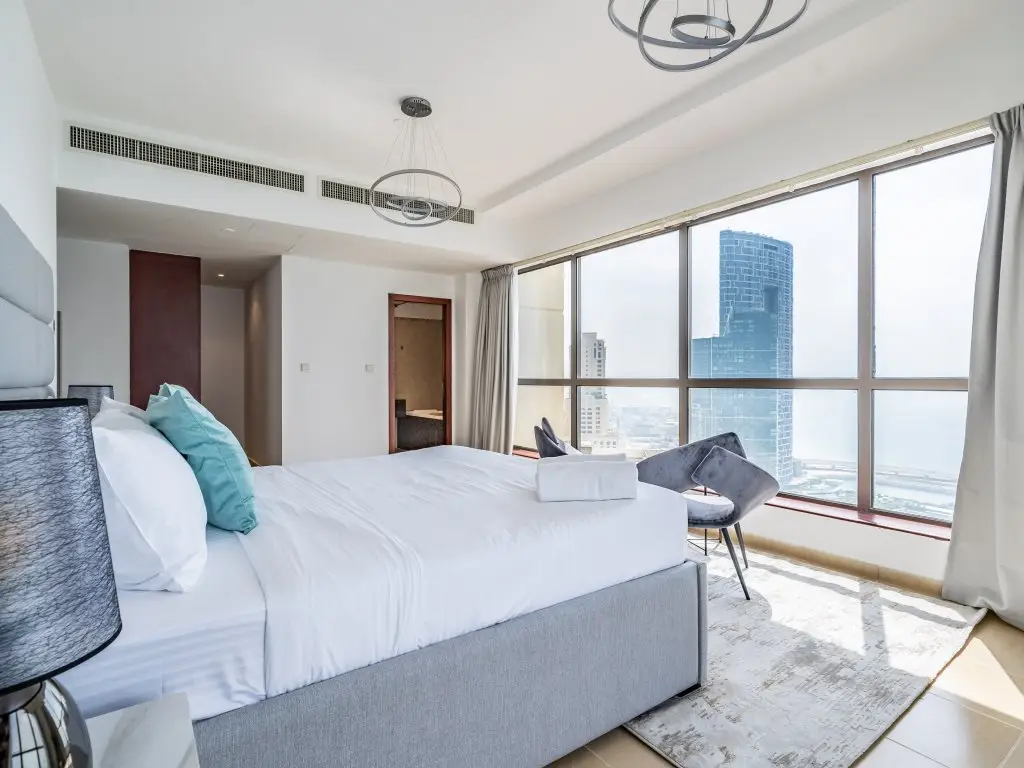 Дубай: Apartments Spacious 2BR Dubai Eye Sea View JBR