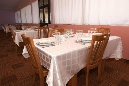Муктедир: Deniz Guest House