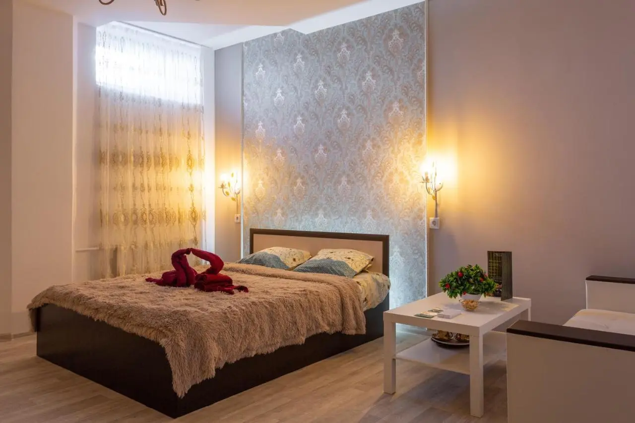 Екатеринбург: ЛаKшеРи project hotel and hostel