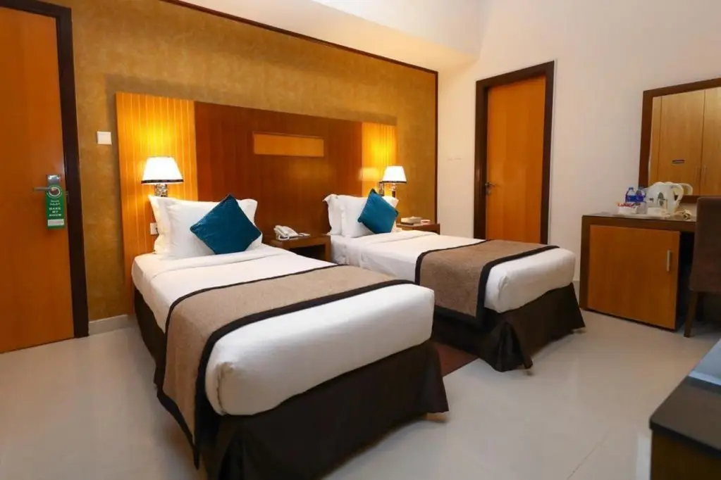 Отель City Tower — фото 1