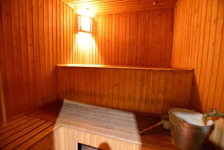 Большой Тростенец: Kottiedzh Pod lipoi