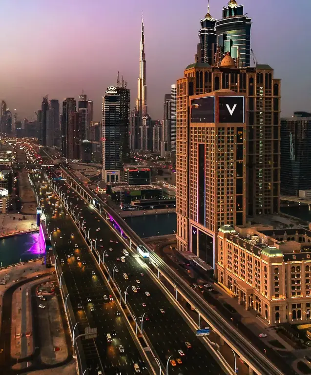 Отель V Hotel Dubai Curio Collection by Hilton — фото 1
