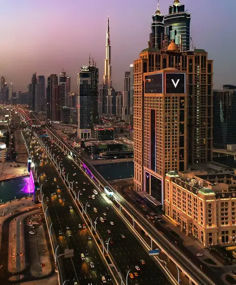 Отель V Hotel Dubai Curio Collection by Hilton — фото 1