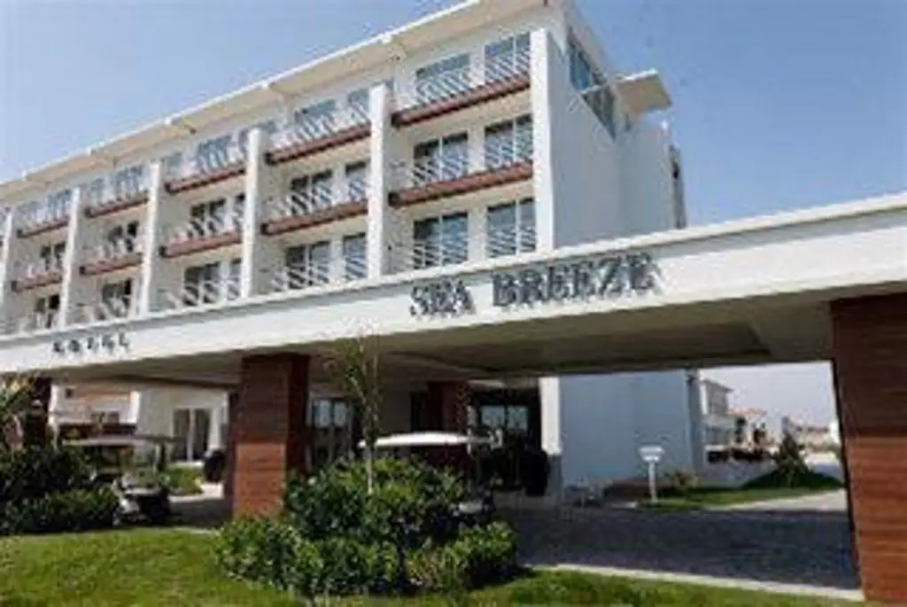 Sea Breeze Residences & Hotel — фото 1