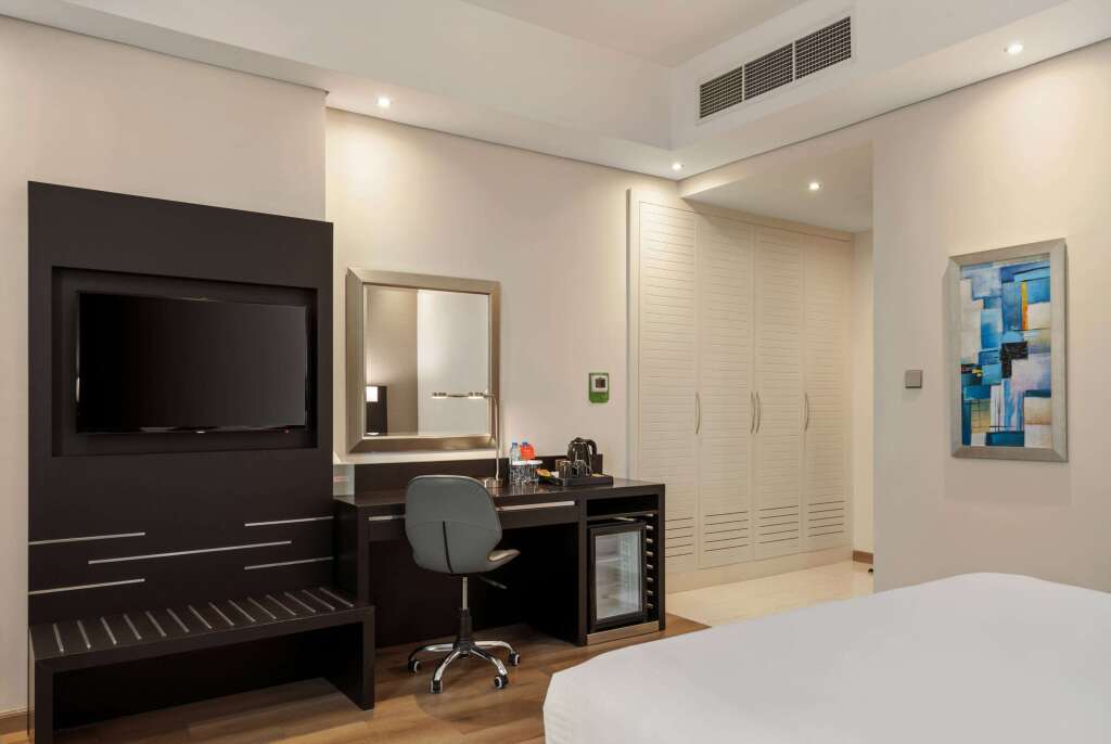 Дубай: Отель Ramada by Wyndham Dubai Barsha Heights