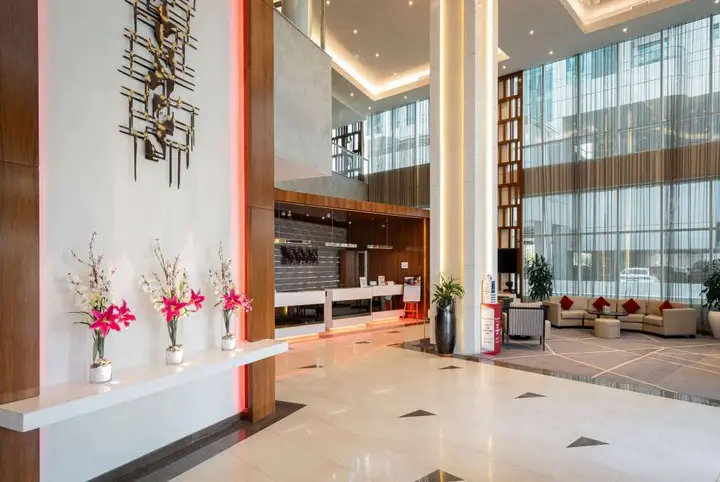 Дубай: Отель Ramada by Wyndham Dubai Barsha Heights
