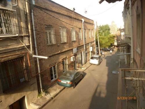 Тбилиси: jeki's apartment in old tbilisi