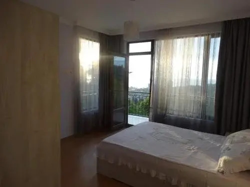 Батуми: Zura's Guest House