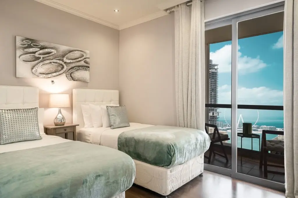Дубай: Marvelous apt. with stunning views in JBR