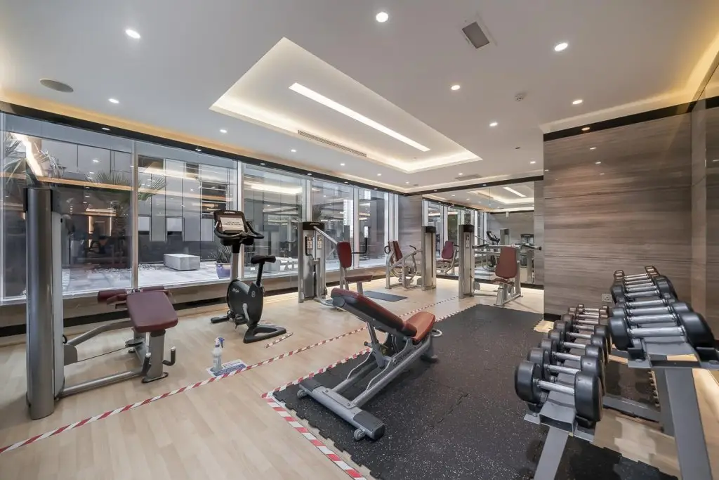 Дубай: Elegant Studio w/work space and views DAMAC
