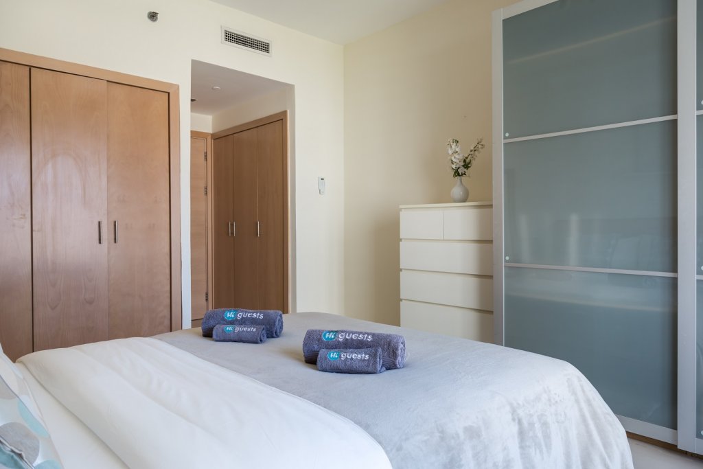 Дубай: Perfect location! 1BR with best views to Marina