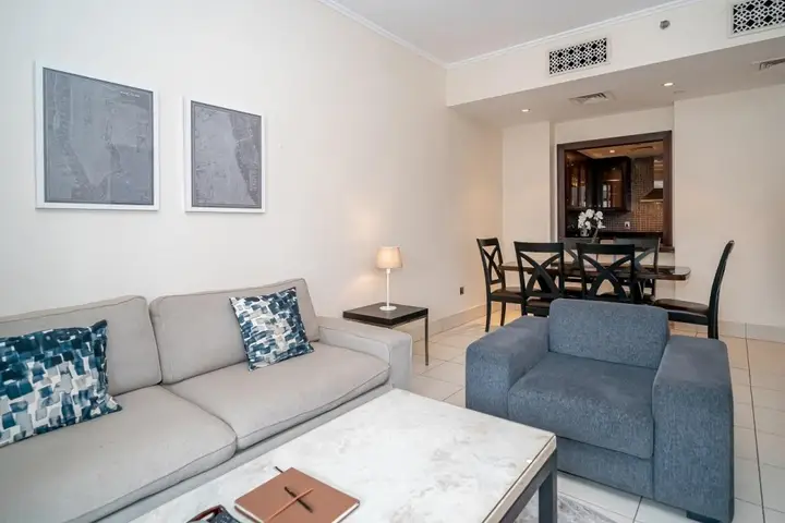 Дубай: Amazing 2 Bedroom Apartment in Old Town