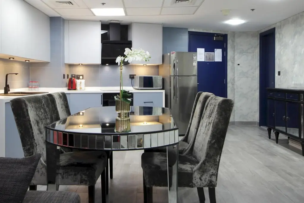Дубай: Upgraded One Bedroom IN Park Tower  - DIFC