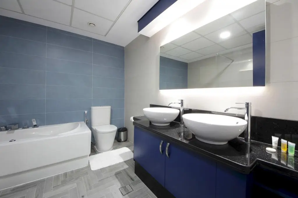 Дубай: Upgraded One Bedroom IN Park Tower - DIFC