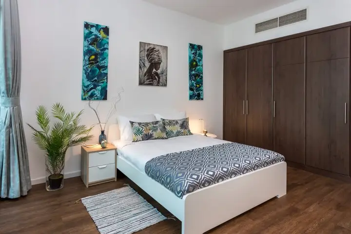 Дубай: Modern and Spacious Studio in JLT Ideal For Two!