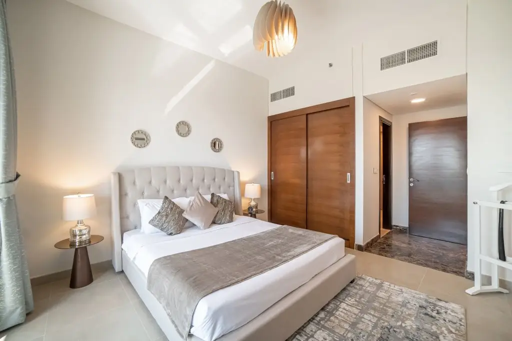 Дубай: Amazing 1BR apartment with waterfront views!
