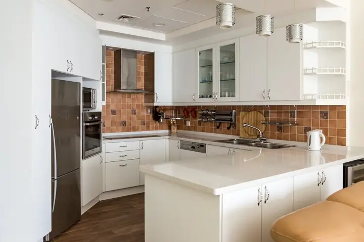 Дубай: Water views from deluxe apartment in Dubai Marina
