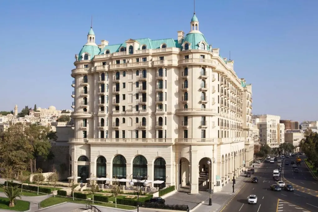 Баку: Отель Four Seasons Hotel Baku