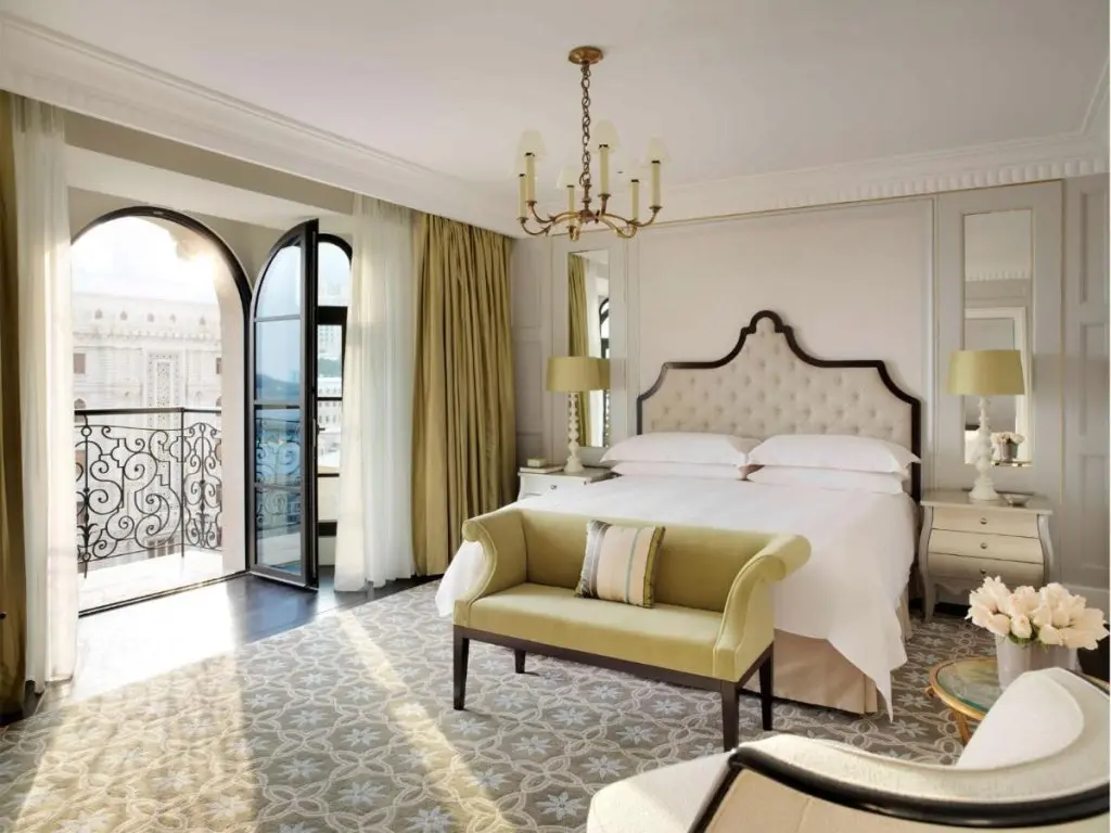 Баку: Отель Four Seasons Hotel Baku