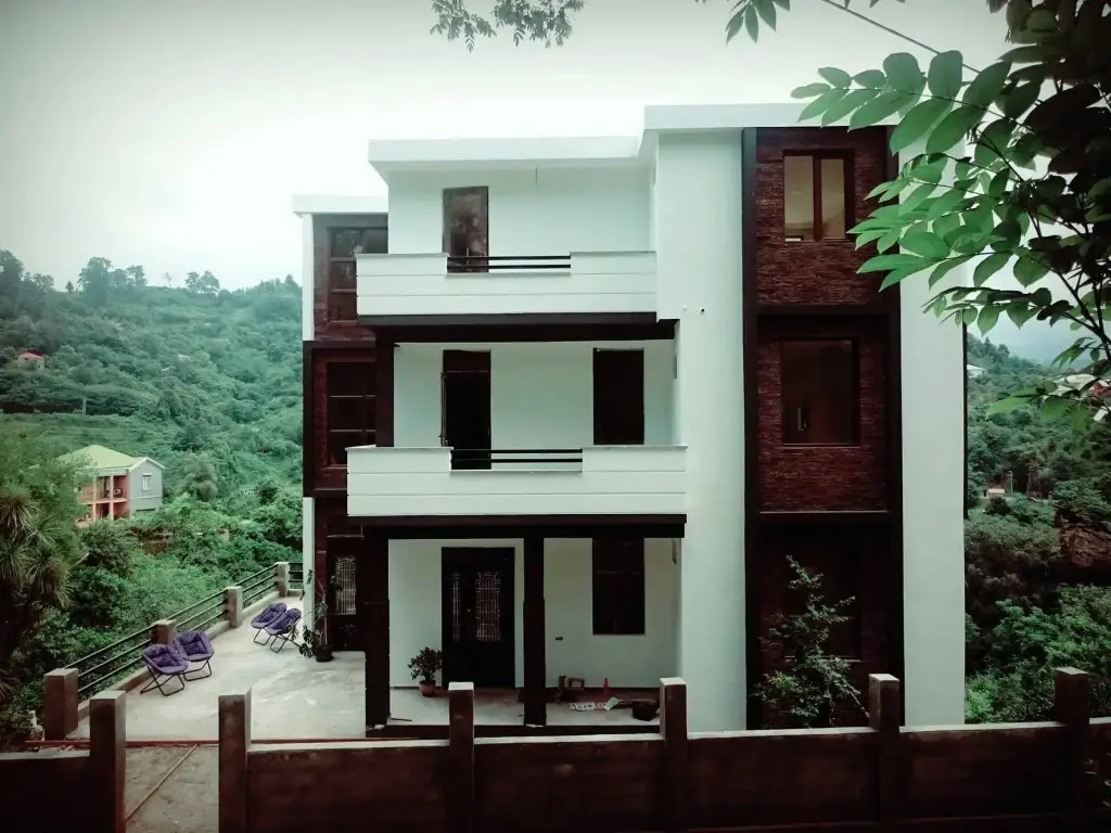 Батуми: Гостевой дом Holiday House Green Cape Batumi