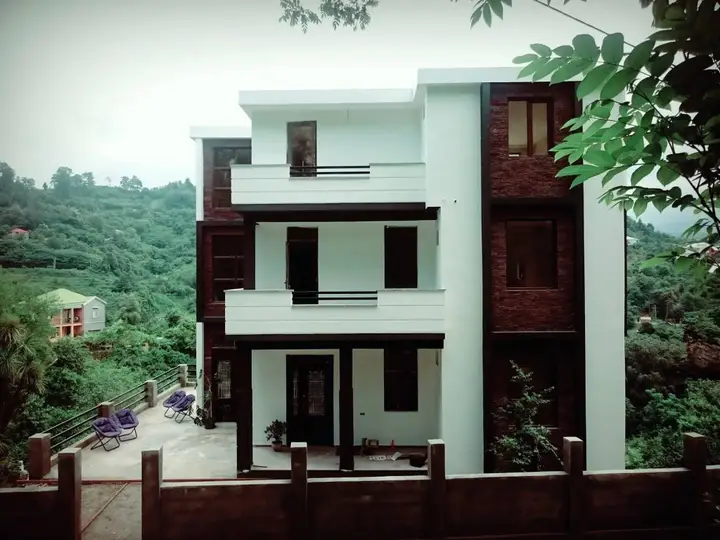 Батуми: Гостевой дом Holiday House Green Cape Batumi