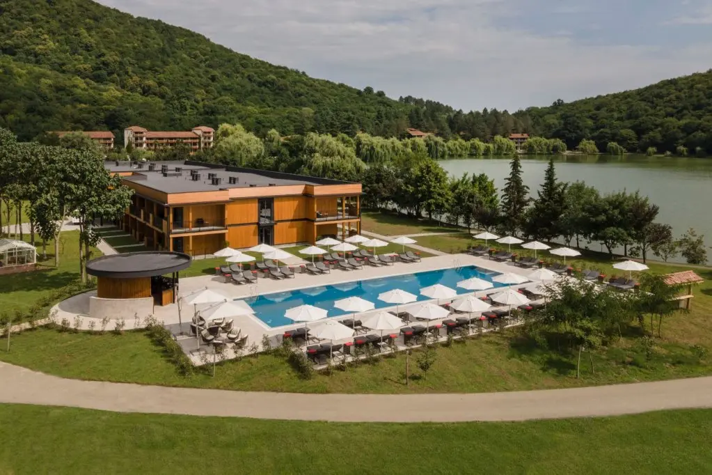 Телави: Отель Lopota Lake Resort and Spa