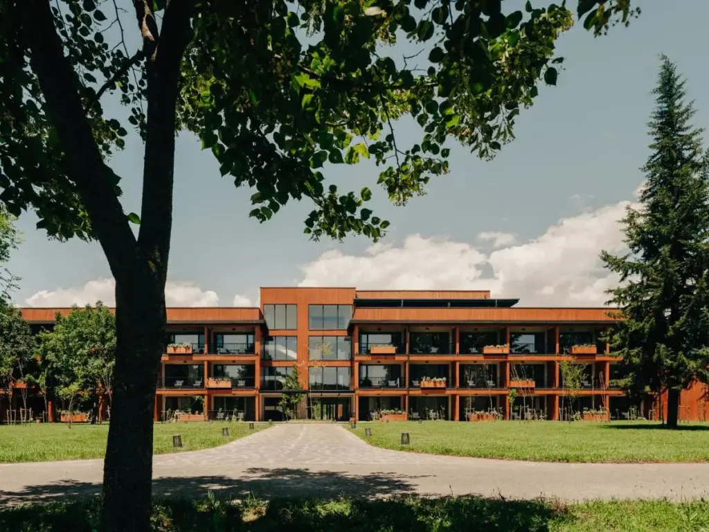 Телави: Отель Lopota Lake Resort and Spa