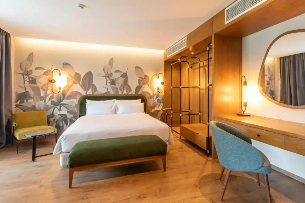Телави: Отель Lopota Lake Resort and Spa