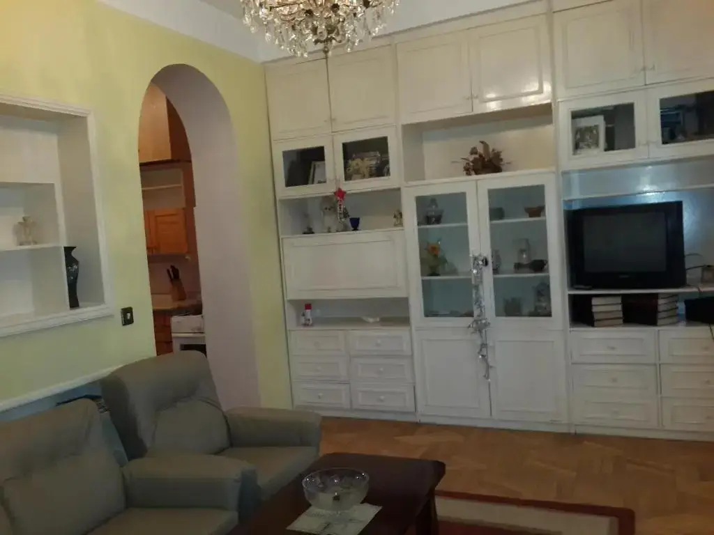 Батуми: Apartment on Rustaveli 41
