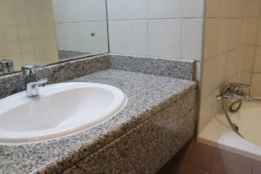 Дубай: Stunning Studio With Close Kitchen And Pool
