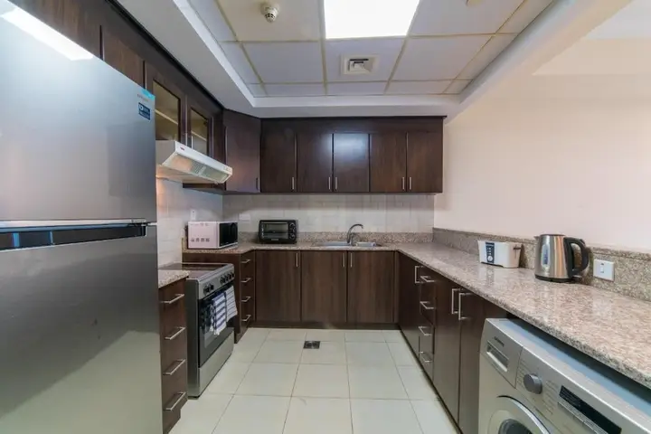 Дубай: Large 1 Bed Business Bay Canal