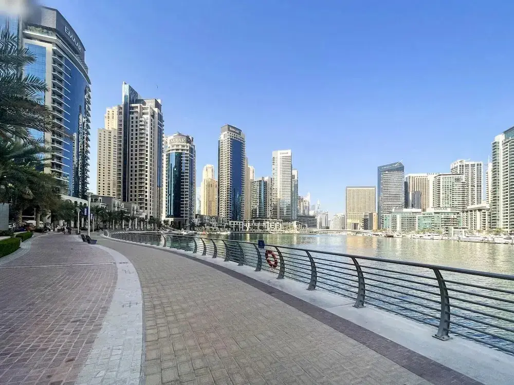 Дубай: Enjoy Marina View at Modern 3BR APT