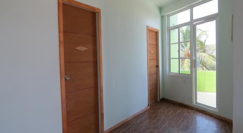 Южный Мале Атол: Leisure Boutique Hotel