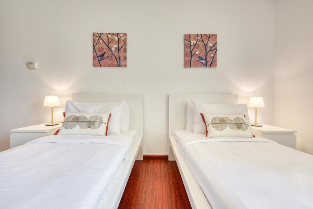 Дубай: Serene Apt w Large Patio Cls to Bluewaters JBR