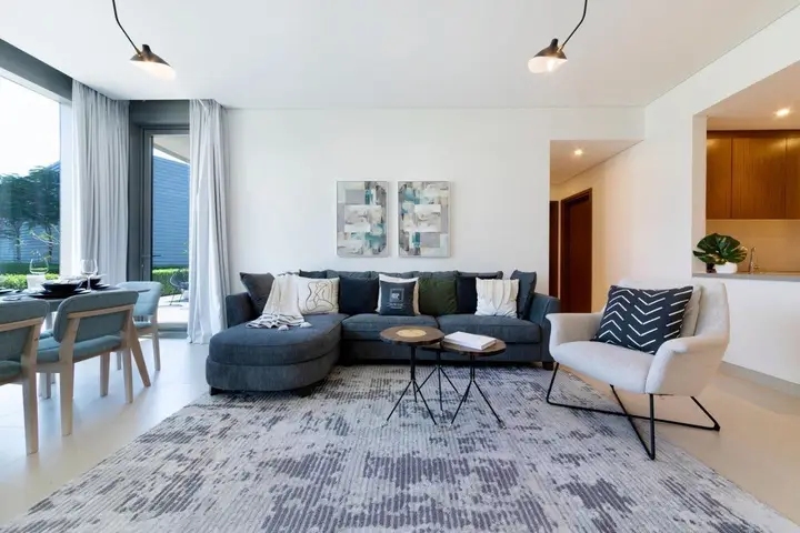 Дубай: Serene Apt w Large Patio Cls to Bluewaters JBR