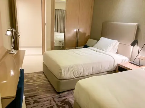 Stunning Fully Furnished 2 Bedroom in Paramount Prime Location Business bay — фото 1