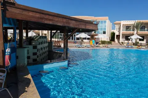 Island Garden resort — фото 1