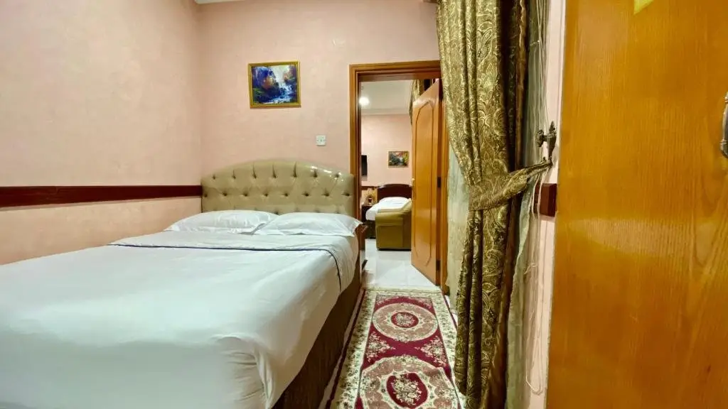 Дубай: San Marino Hotel Llc