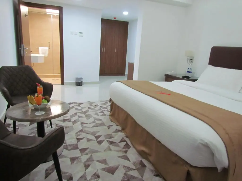 Дибба: Mirage Hotel