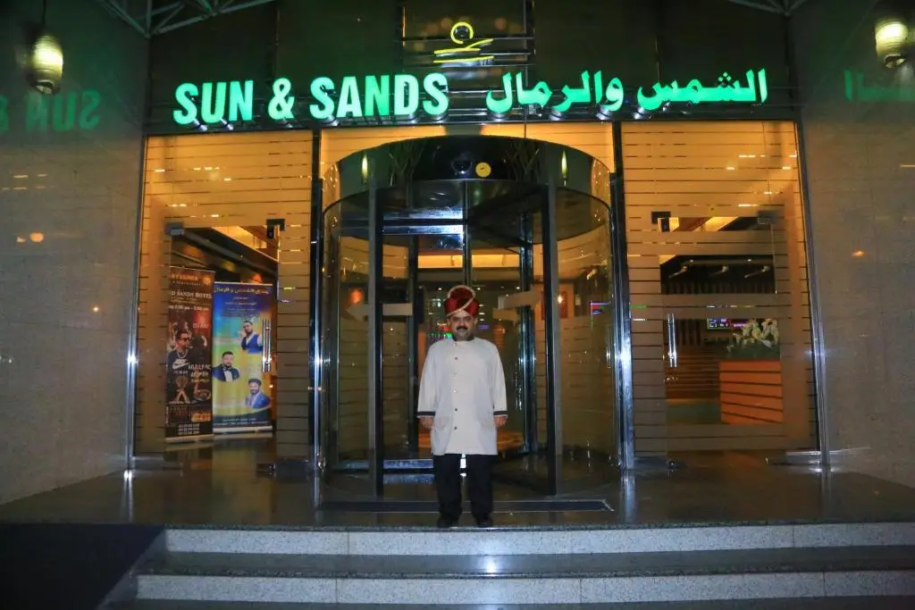 Дубай: Sun and Sands Hotel