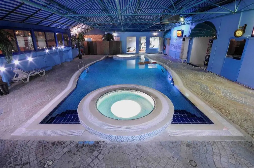 Дубай: Sun and Sands Hotel