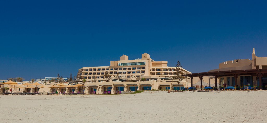 Борг-эль-Араб: Iberotel Borg El Arab