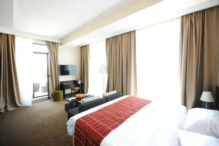 Тбилиси: Hotel Citrus Mimino