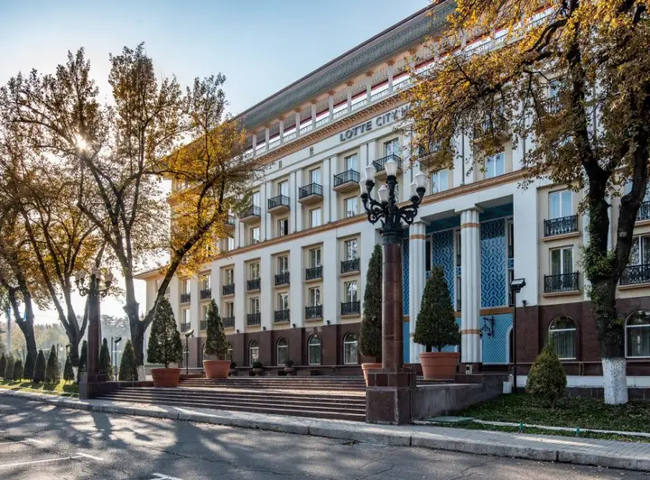 Ташкент: Отель LOTTE City Tashkent Palace