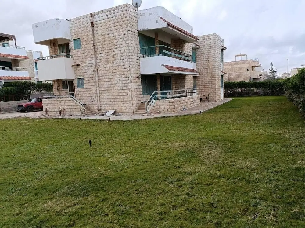 Дабаа Сити: Spacious 5-bed House in Alamein With Large Garden
